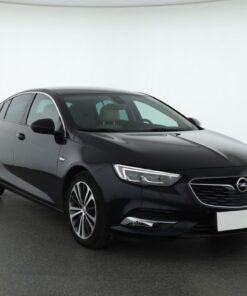 Used Opel Insignia 2019 2.0 BiTurbo CDTI 126,022 km 4x4 | AAA Auto Export