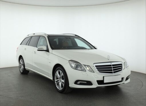 Used Mercedes-Benz E 2010 E 200 250,989 km | AAA Auto Export