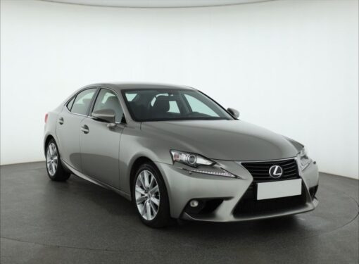 Used Lexus IS 2016 200t 96,719 km | AAA Auto Export