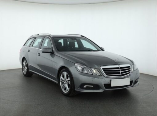 Used Mercedes-Benz E 2010 E 200 CDI 189,008 km | AAA Auto Export
