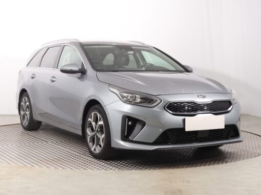 Used Kia Ceed 2021 1.6 GDI plug-in 56,473 km | AAA Auto Export