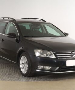 Used Volkswagen Passat 2012 2.0 TDI 242,176 km | AAA Auto Export