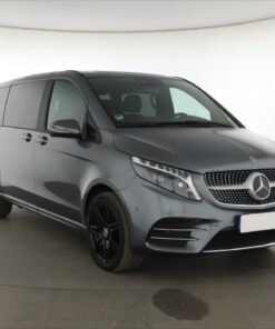 Used Mercedes-Benz V 2023 250 d 4MATIC 25,015 km 4x4 | AAA Auto Export