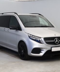 Used Mercedes-Benz V 2023 300 d 4MATIC 51,970 km 4x4 | AAA Auto Export