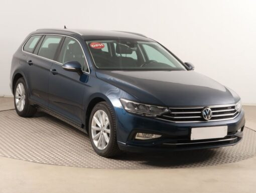 Used Volkswagen Passat 2019 2.0 TDI 175,181 km | AAA Auto Export
