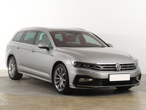 Used Volkswagen Passat 2019 1.5 TSI 184,586 km | AAA Auto Export