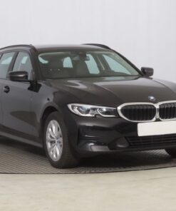 Used BMW 3 2021 330 e xDrive 74,071 km 4x4 | AAA Auto Export