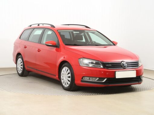 Used Volkswagen Passat 2012 1.6 TDI 321,095 km | AAA Auto Export