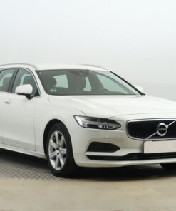 Used Volvo V90 2020 D4 AWD 122,339 km 4x4 | AAA Auto Export