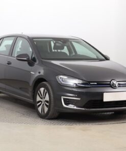 Used Volkswagen e-Golf 2020 32 kWh - 37 Ah 110,479 km | AAA Auto Export