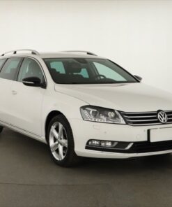 Used Volkswagen Passat 2014 1.6 TDI 147,394 km | AAA Auto Export