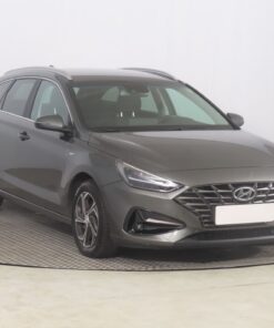 Used Hyundai i30 2022 1.5 T-GDI MHEV 32,708 km | AAA Auto Export