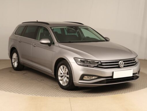 Used Volkswagen Passat 2019 2.0 TDI 195,392 km | AAA Auto Export