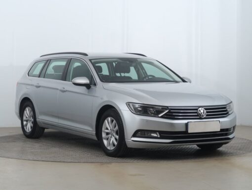 Used Volkswagen Passat 2017 2.0 TDI 238,218 km | AAA Auto Export