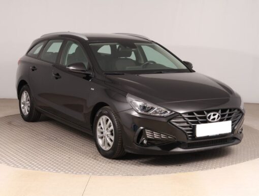 Used Hyundai i30 2021 1.5 T-GDI MHEV 48,509 km | AAA Auto Export