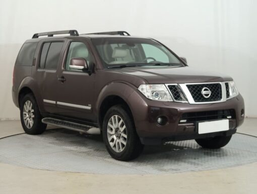 Used Nissan Pathfinder 2011 3.0 dCi 103,429 km 4x4 | AAA Auto Export