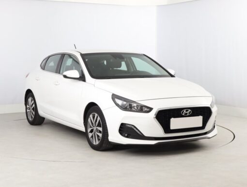 Used Hyundai i30 Fastback 2018 1.0 T-GDI 32,324 km | AAA Auto Export
