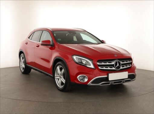 Used Mercedes-Benz GLA 2018 GLA 220d 4MATIC 136,177 km 4x4 | AAA Auto Export