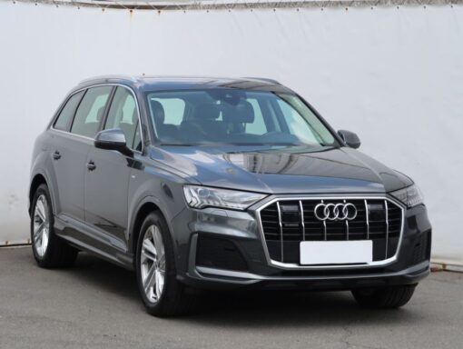 Used Audi Q7 2023 50 TDI 46,537 km 4x4 | AAA Auto Export