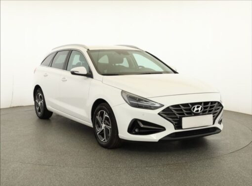 Used Hyundai i30 2023 1.5 DPI 20,743 km | AAA Auto Export