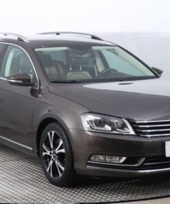 Used Volkswagen Passat 2012 1.8 TSI 133,640 km | AAA Auto Export