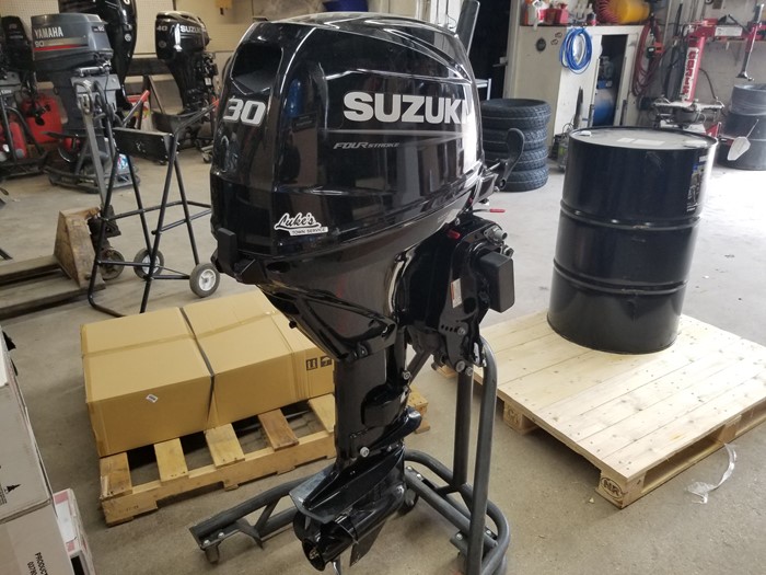 2022 Suzuki Marine DF30ATL – Schwarz