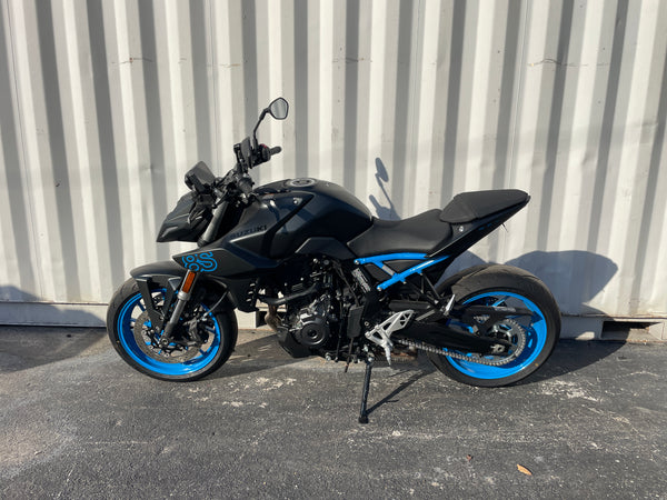 2024 Suzuki GSX-8S