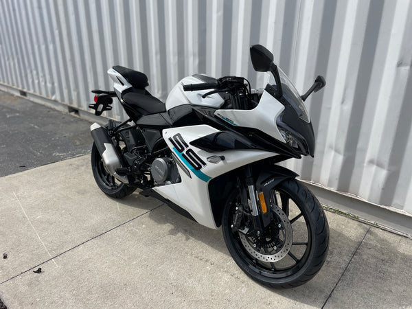 2024 CFMOTO CF300SS - Image 2