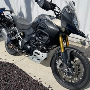 Alternative view of 2015 Suzuki V-Strom 1000