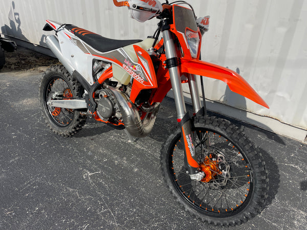 2022 KTM 300 XC-W TPI Erzbergrodeo - Image 2