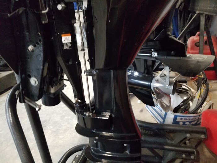 Mercury FourStroke 9.9 HP ProKicker - 25 in. Shaft 2018 - Image 2